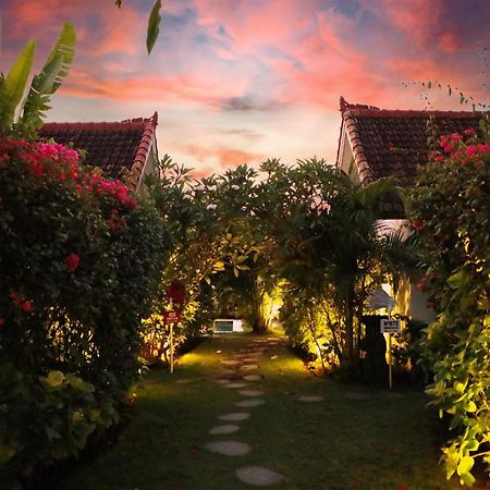 Bingin Bienvenue Guest House Улувату Экстерьер фото