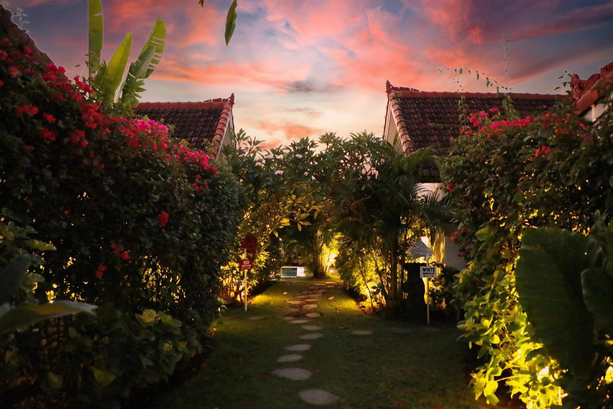 Bingin Bienvenue Guest House Улувату Экстерьер фото