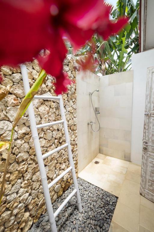 Bingin Bienvenue Guest House Улувату Экстерьер фото