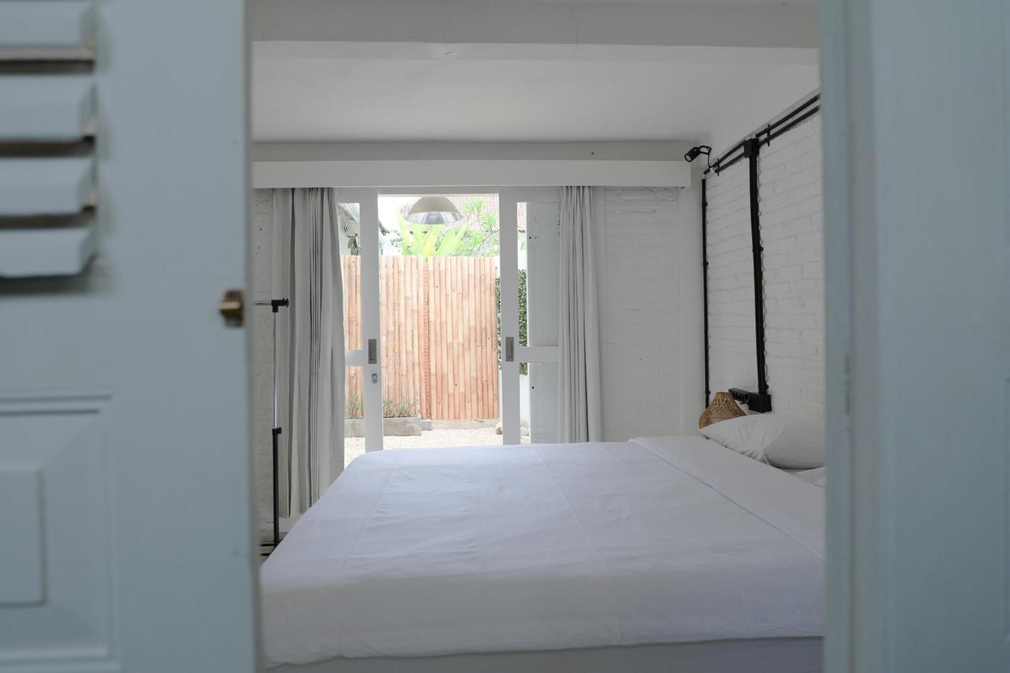 Bingin Bienvenue Guest House Улувату Экстерьер фото